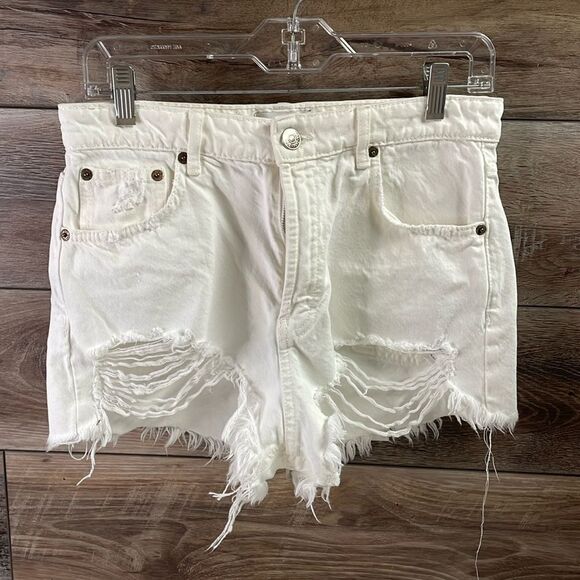 Zara Distressed White Short Bootie Jean Shorts, Size 8 - Picture 1 of 8